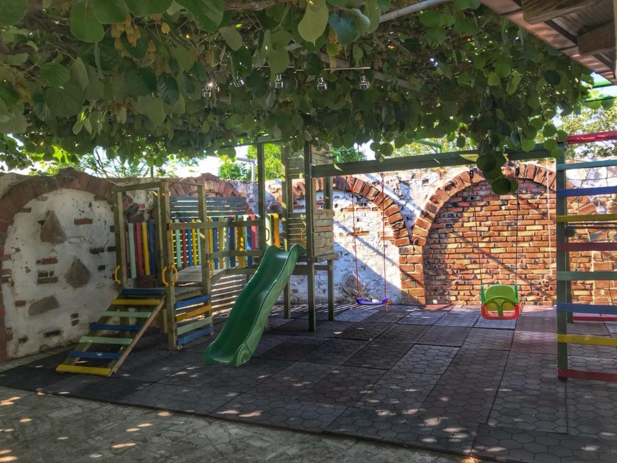 Motel Kiwi Grude Kültér fotó